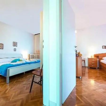 Tatil Evi Lido - Three Bedroom House With Terrace *