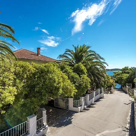 Tatil Evi Lido - Three Bedroom House With Terrace