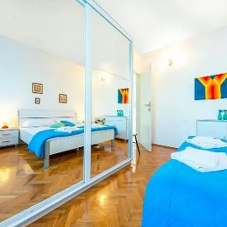 Vakantiehuis Lido - Three Bedroom House With Terrace *