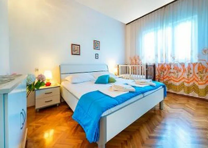 Lido - Three Bedroom House With Terrace Orebić