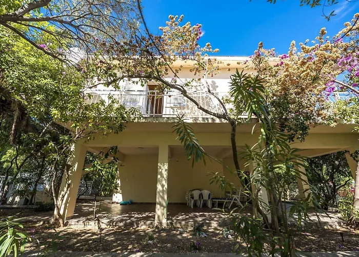 Lido - Three Bedroom House With Terrace Σπίτι διακοπών